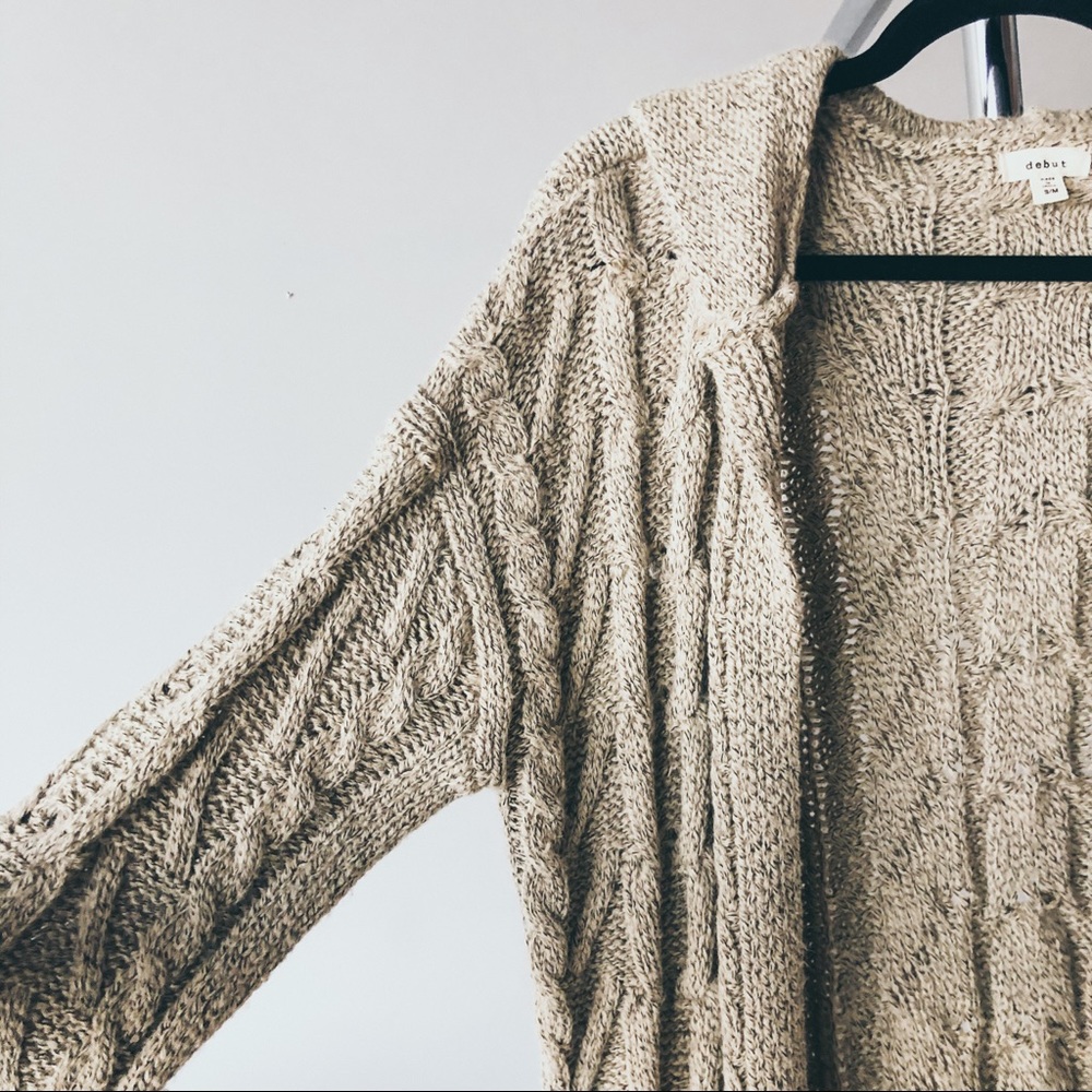 DEBUT Long Cable Knit Cardigan. Pockets Hood Warm